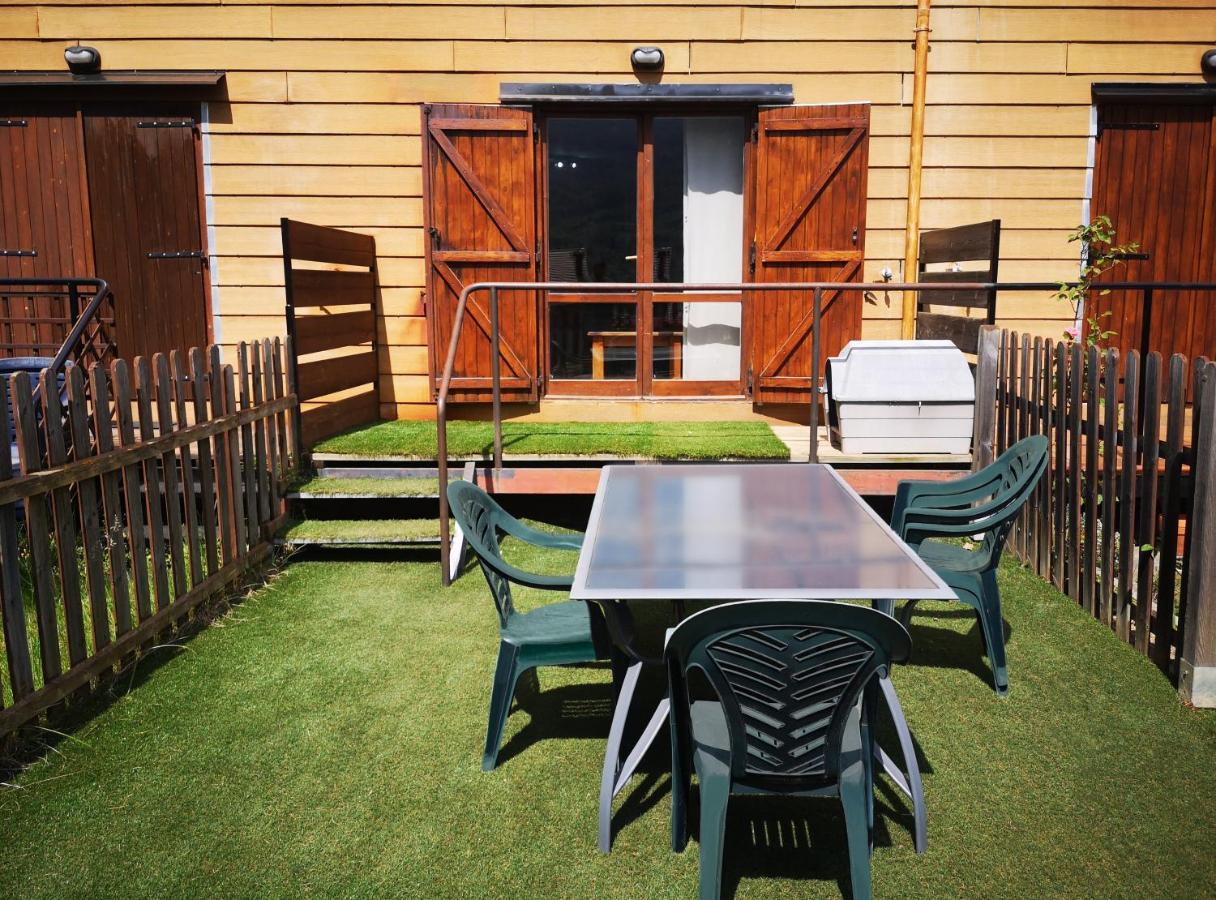 Duplex Con Jardin En Pirineos, Totalmente Equipado Appartement Villanúa Buitenkant foto